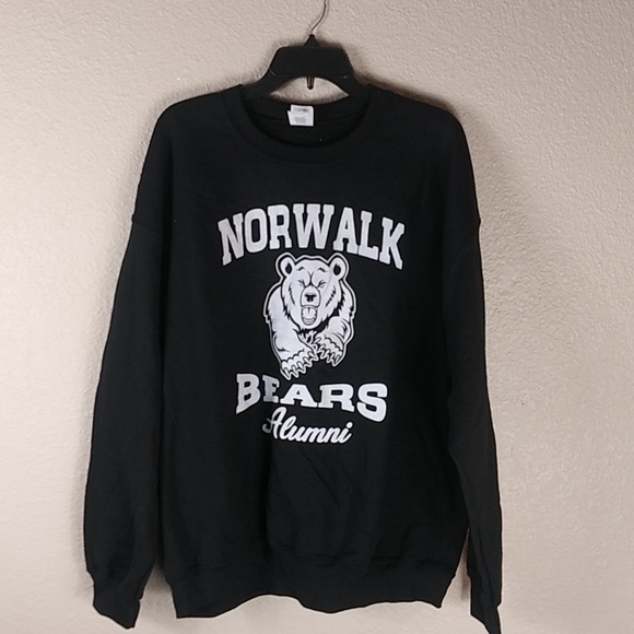 Norwalk Bears Alumni Sweater NWOT - Picture 3 of 4